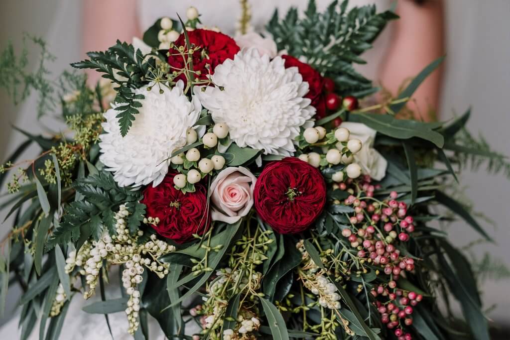 rustic winery wedding themed flower bouquet