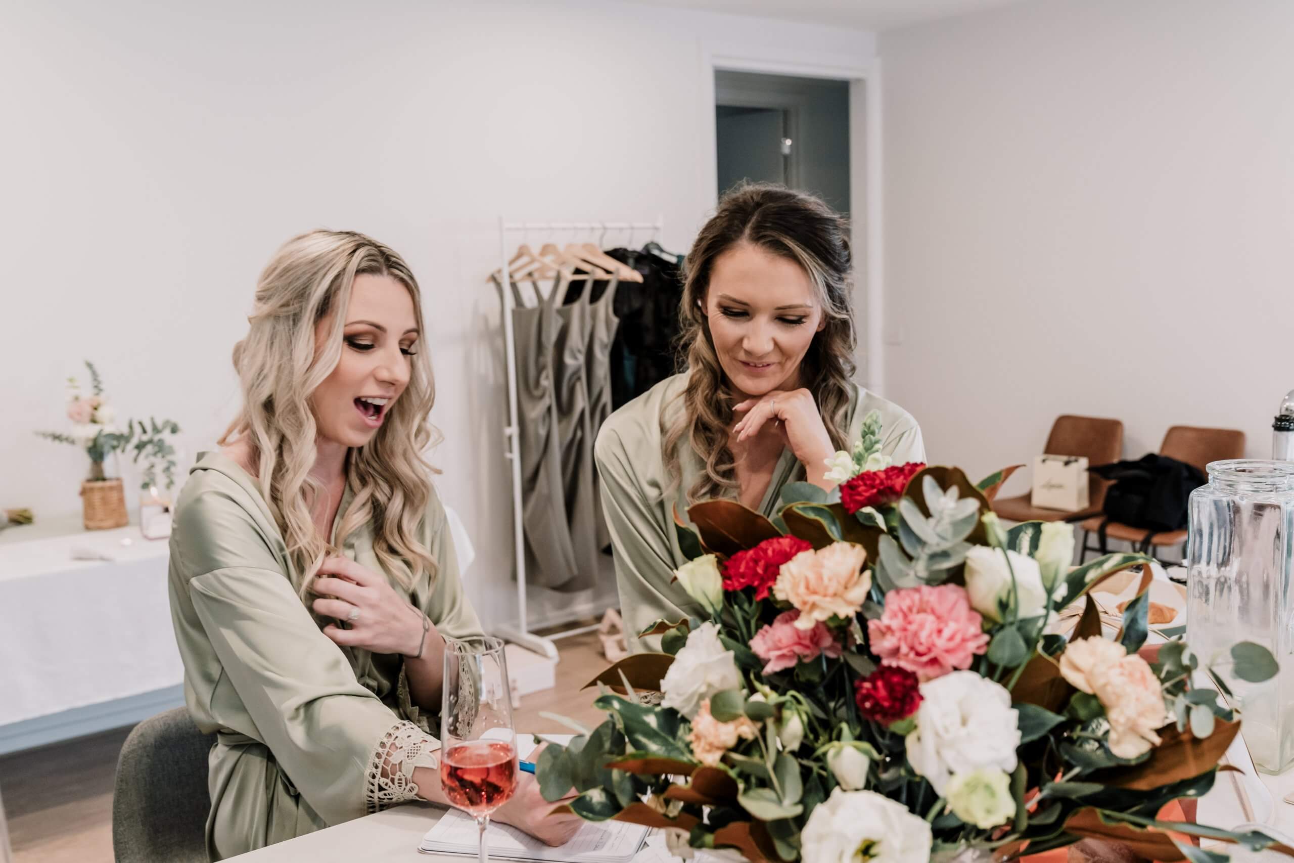 The right wedding supplier: Bridesmaids preparing for the wedding, captured by Black Avenue Productions